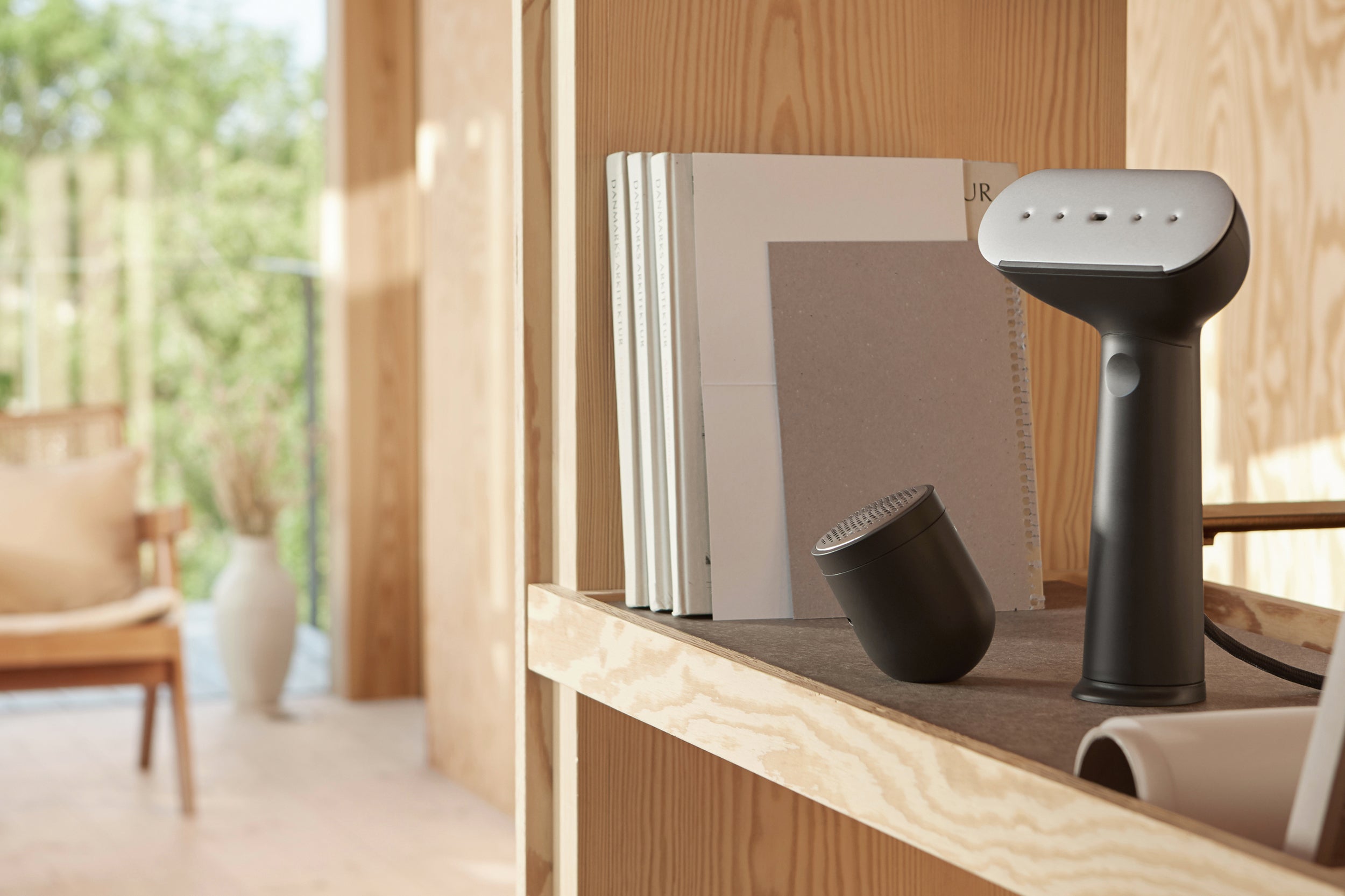 Steamery Cirrus No.3 Iron steamer - Charcoal - Bahne